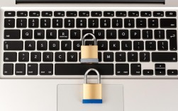 如何锁定笔记本电脑键盘