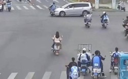 13岁女孩电动车载人闯红灯惨遭车祸