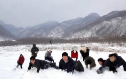 山西网友雪里撒欢 跪着走假装深雪