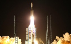 夜空奇观，多地网友捕捉到神秘神二十一划划破天际
