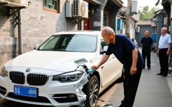 新车胡同遭遇不测，大爷一划到底引纠纷