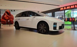 理想i8纯电SUV定价与配置之争再起风云