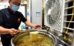 江苏餐饮店涉嫌用空调冷凝水泡发粉丝，卫生隐患引关注