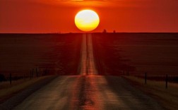 夕阳映照下的道路剪辑艺术，掌握光影之美