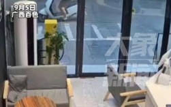 奶茶店失窃，男子趁顾客买饮偷走电瓶车