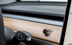 特斯拉Model 3升级标配，转向信号拨杆引领智能驾驶新潮流