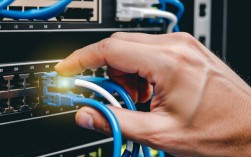 封锁 CentOS 系统指定端口的方法指南