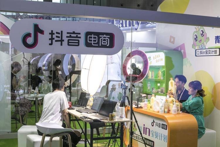 抖音24小时免费下单，快手活粉10000个促销活动来袭！-图3