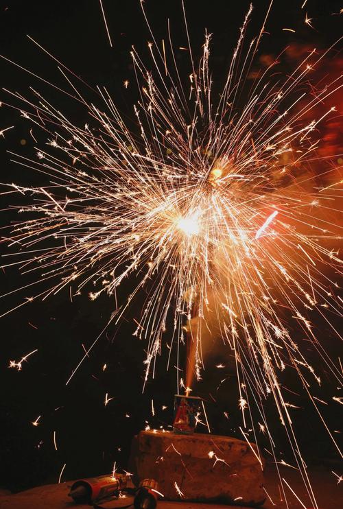 烟花人物视频剪辑，提升视觉效果的实用技巧与制作指南-图3