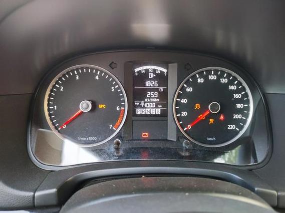 汽车仪表盘多灯齐亮紧急处理指南-图3 汽车仪表盘多灯齐亮紧急处理指南-图3