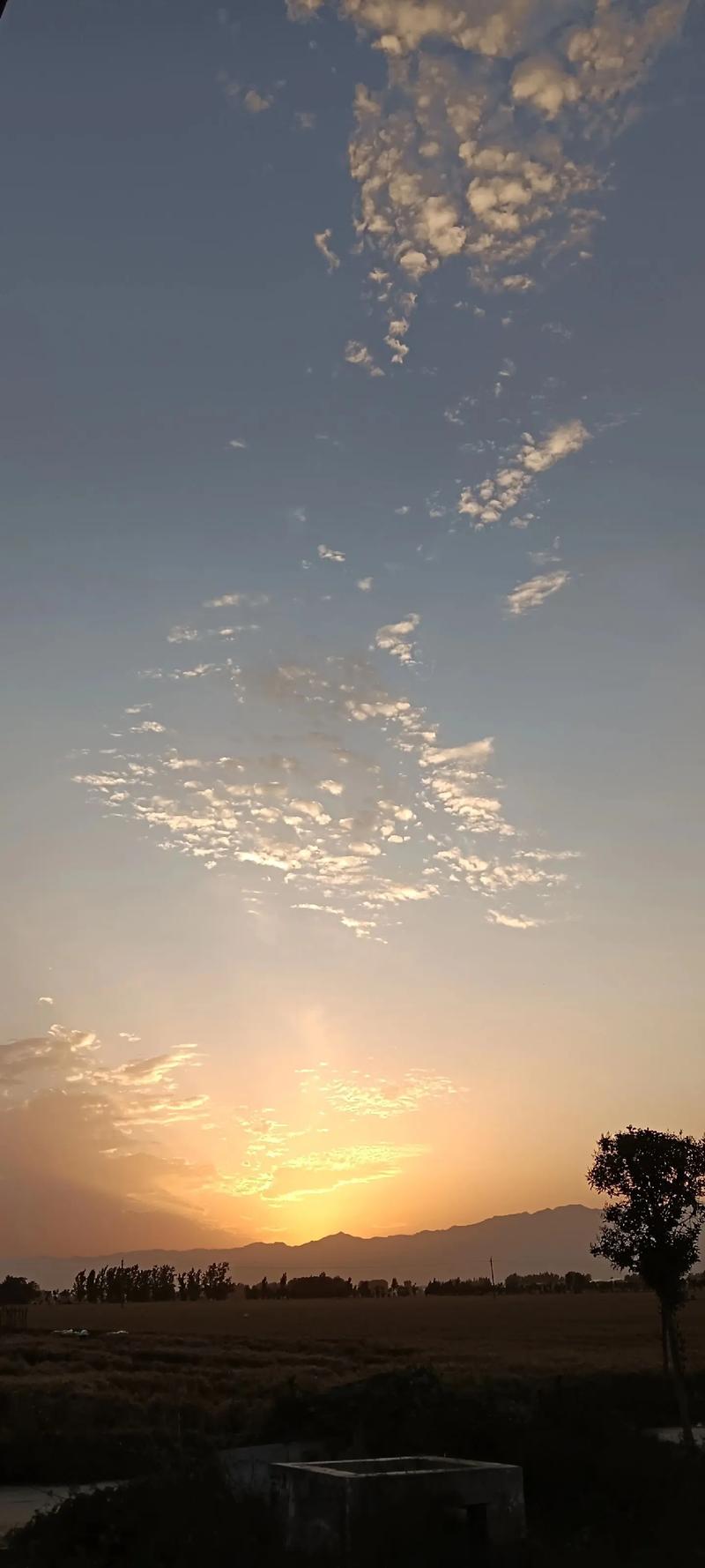 夕阳视频多段剪辑技巧解析-图3 夕阳视频多段剪辑技巧解析-图3
