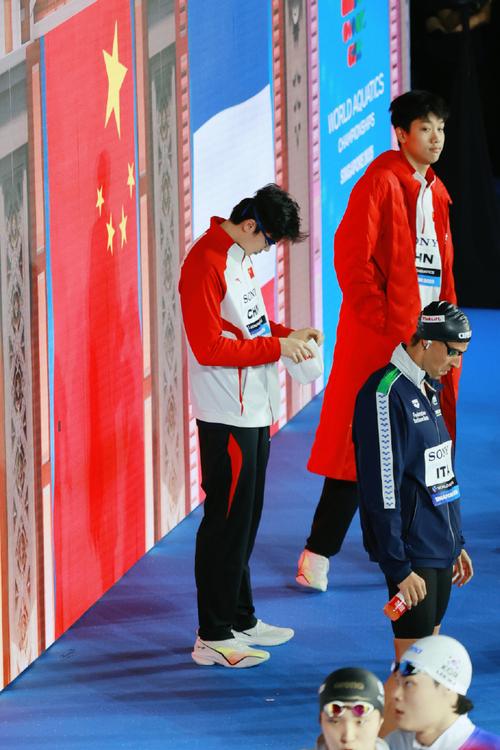 中国男子4X200米自由泳接力创亚洲新纪录-图2
