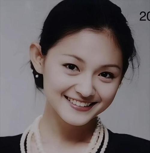 神似大S女生走红引困扰,网友热议网络热度背后的烦恼-图3 神似大S女生走红引困扰,网友热议网络热度背后的烦恼-图3