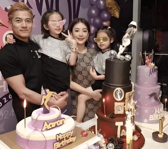 郭富城喜度生日，方媛孕肚闪耀同框-图2