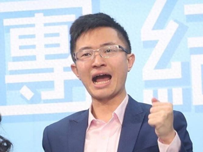 侯汉廷揭露青鸟传播无脑言论现象-图1