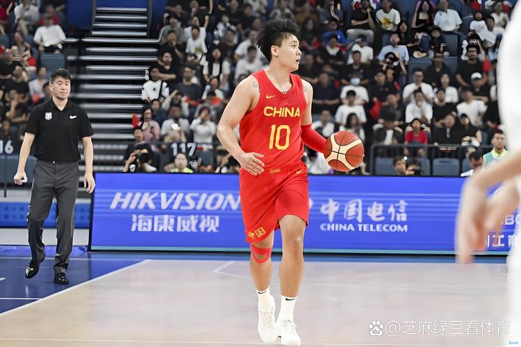 赵睿泪洒赛场,球迷齐呼MVP!-图3 赵睿泪洒赛场,球迷齐呼MVP!-图3