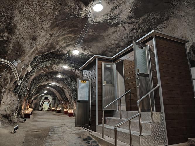 2023年度热门免费避暑胜地，防空洞卷风来袭-图2