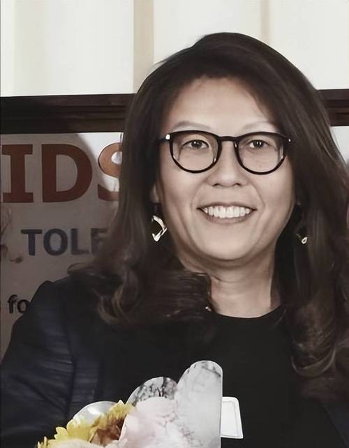 美国女市长婚内偷情保镖引发舆论风波-图3 美国女市长婚内偷情保镖引发舆论风波-图3