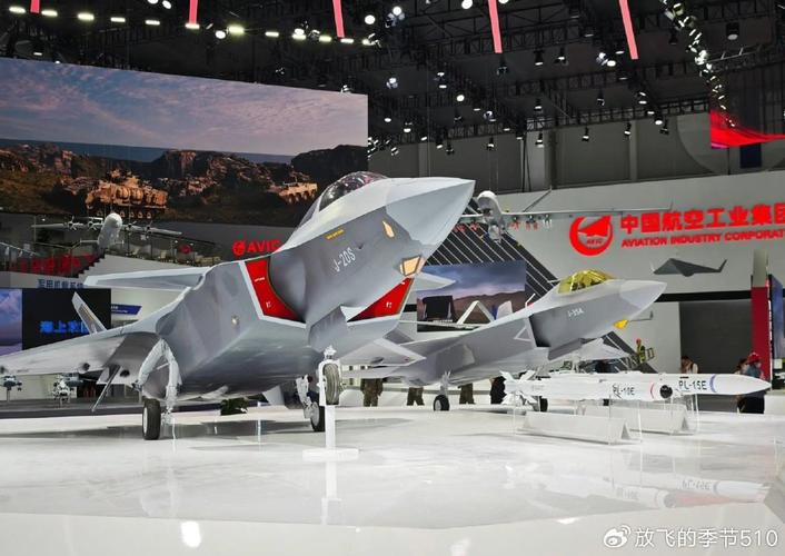 揭秘东风-17与歼-20S，解放军新锐装备全解析-图2