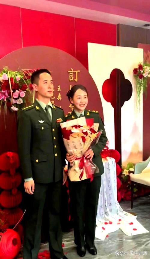 退役荣光,军爱永恒——军人退役日浪漫求婚记-图2 退役荣光,军爱永恒——军人退役日浪漫求婚记-图2