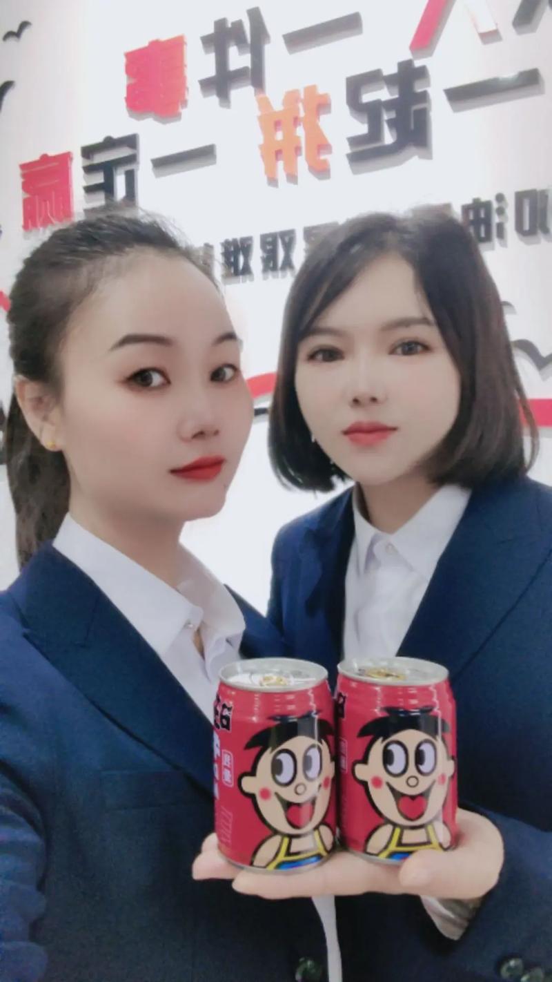 旺旺总经理与中天小姐姐京城相聚-图1