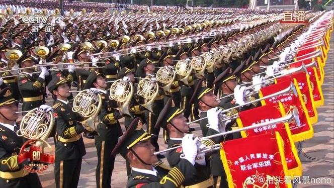 震撼军姿,民兵方队领队向右看风采独树一帜-图3 震撼军姿,民兵方队领队向右看风采独树一帜-图3