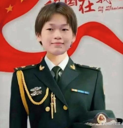 青春号角，19岁女生闪耀阅兵仪式长号手风采-图2