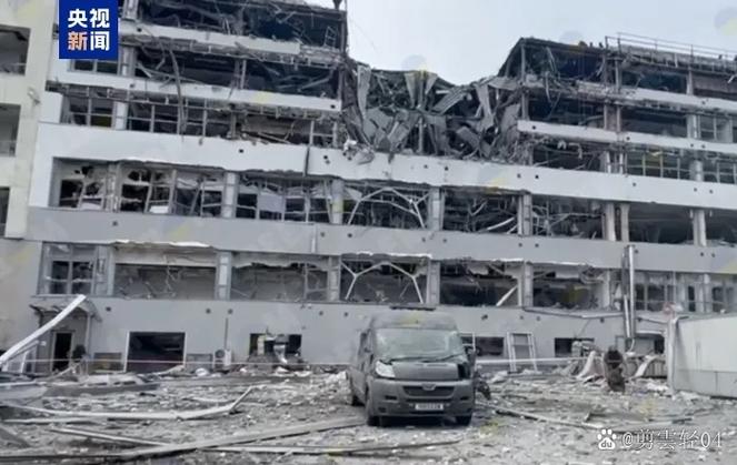 乌克兰政府大楼遭袭，俄罗斯否认袭击行为-图2