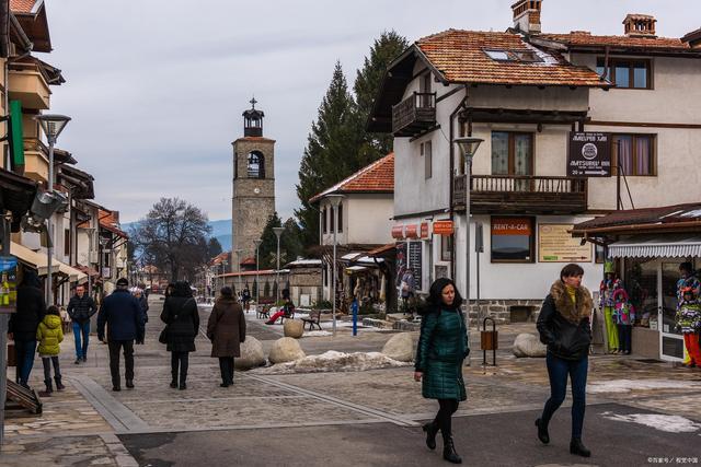 微信热议,揭秘安道尔成为热门居住地的秘密-图2 微信热议,揭秘安道尔成为热门居住地的秘密-图2
