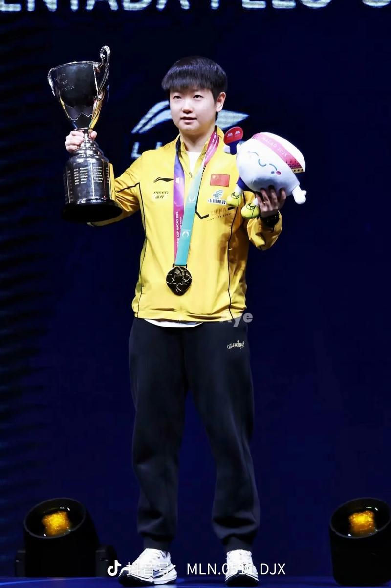 孙颖莎澳门冠军赛首战告捷-图1