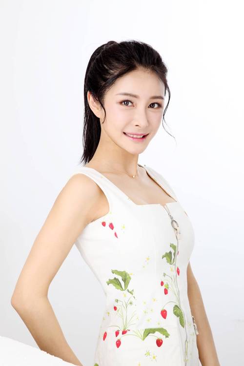 陈圆13秒39惊艳亮相，19岁少女刷新纪录-图1