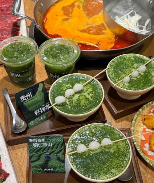 太二门店现杀活鱼，品质保证服务承诺-图2