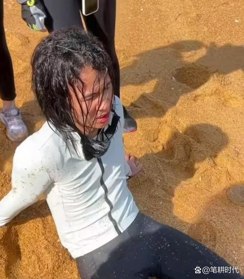 中国游客英勇救人，用嘴咬住落水女子头发生死瞬间-图3