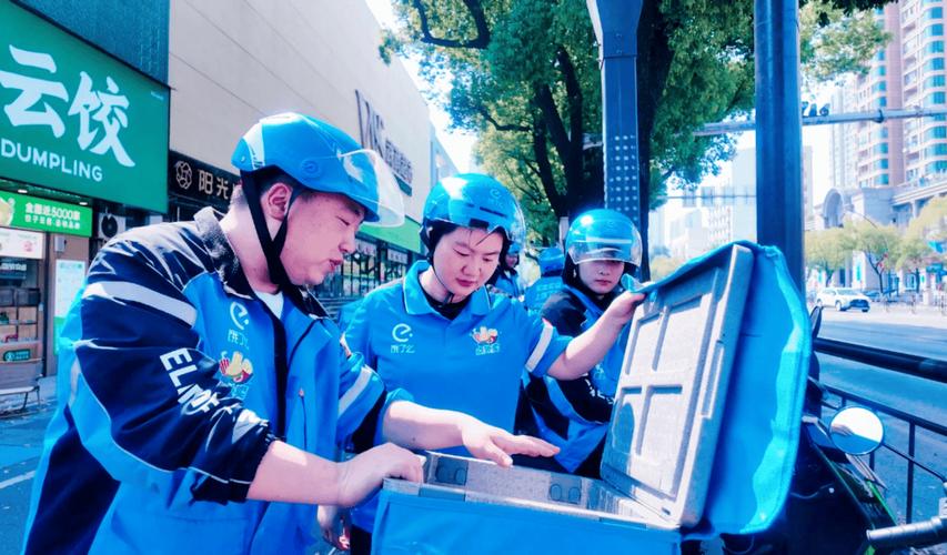 干部体验外卖快递一线,感受基层工作辛劳-图3 干部体验外卖快递一线,感受基层工作辛劳-图3