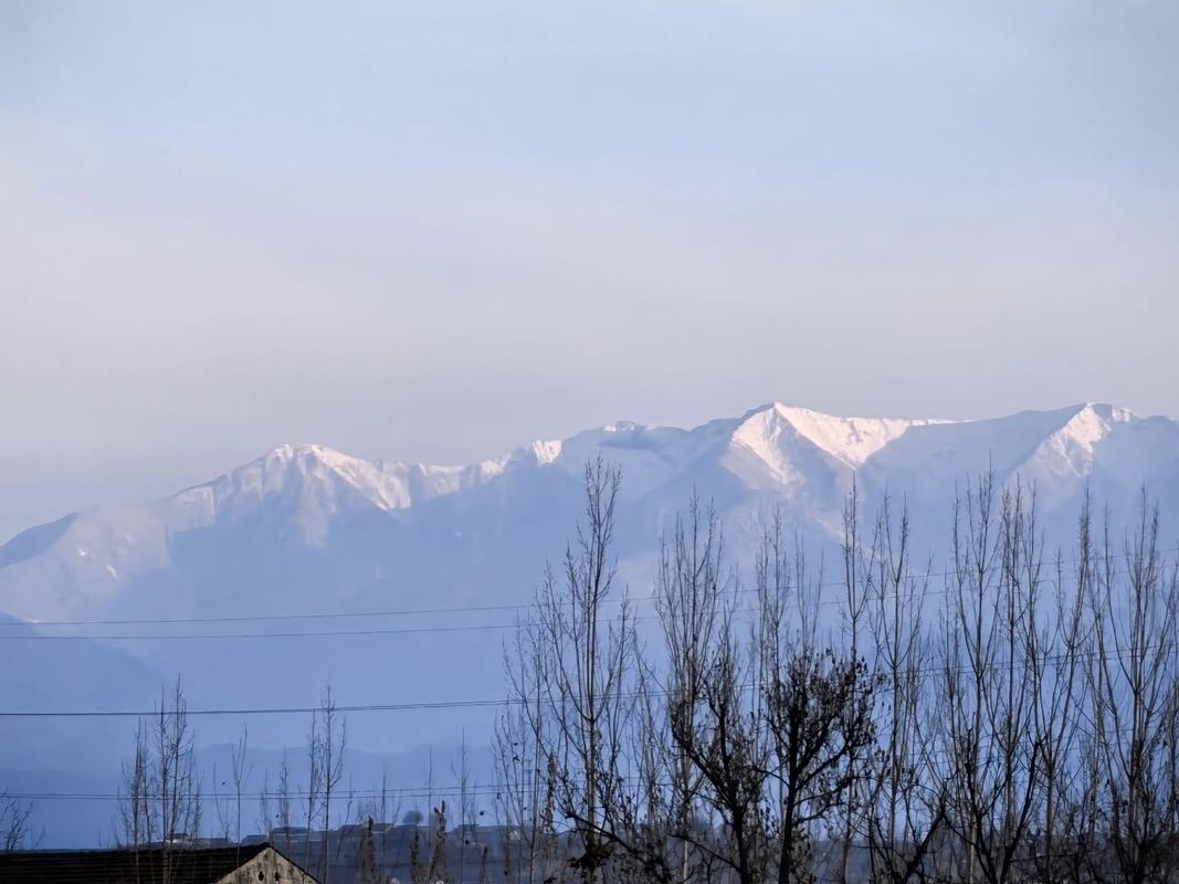 陕西太白山景区大范围大雪传闻不实-图1
