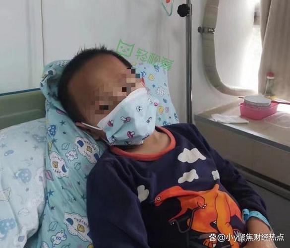 上铺意外跌落致伤女孩，男子筹款救治中-图2