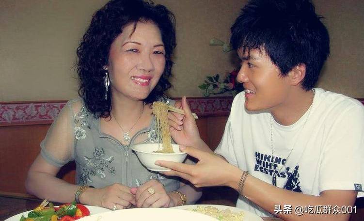吴克群助力癌症晚期女孩圆梦婚礼-图1