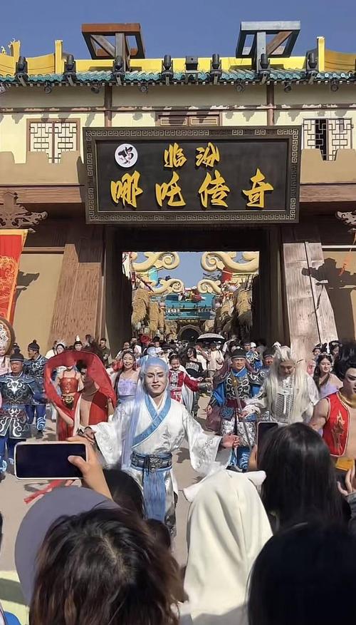景区设计引争议，画风诡异回应引关注-图2