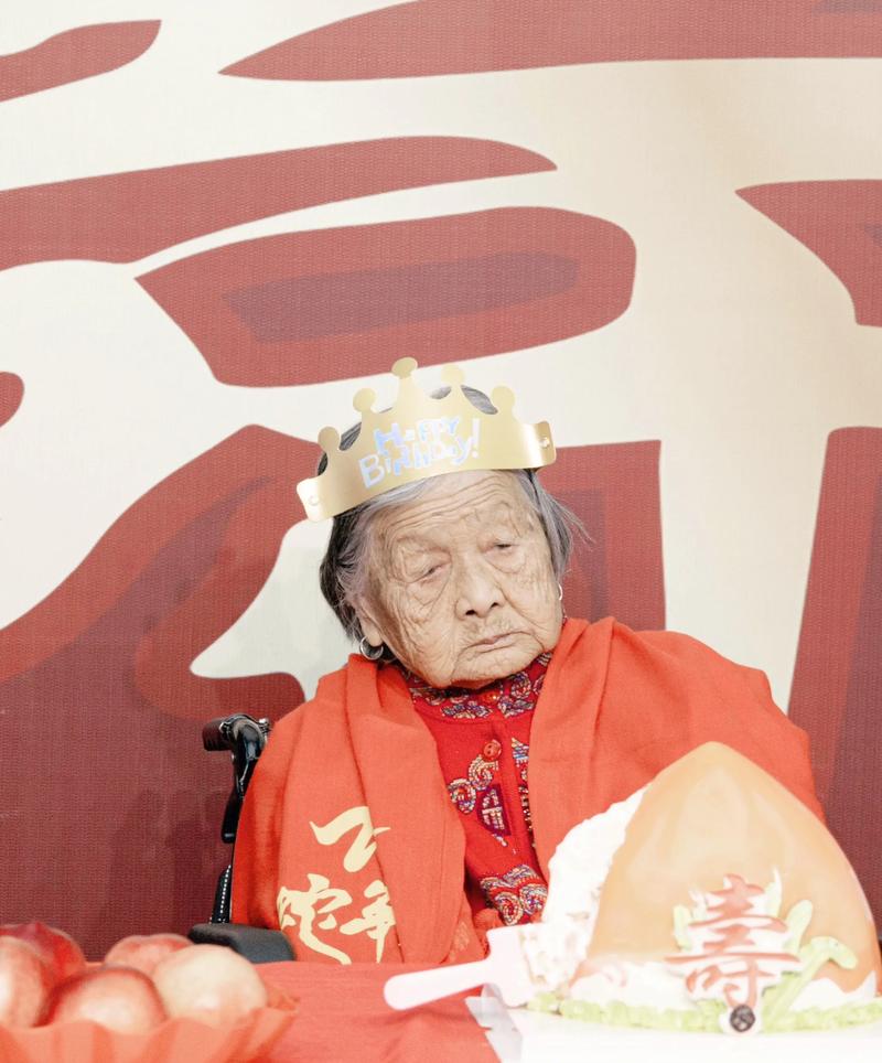 百岁院士生日摆拍事件，维权之路不容忽视-图2