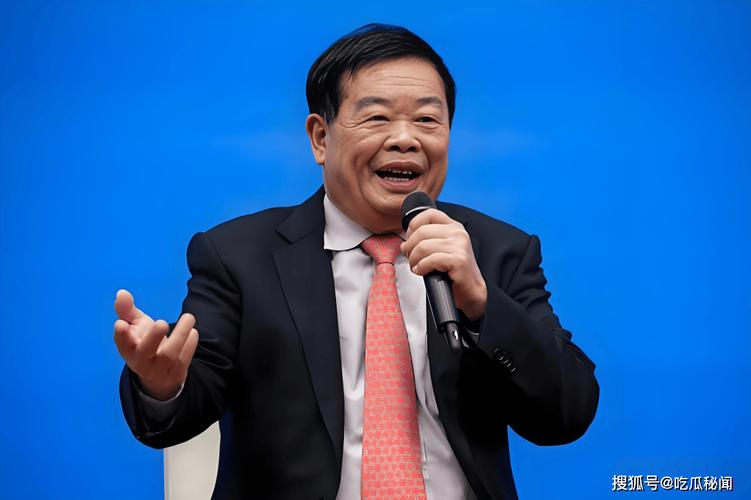 曹德旺卸任玻璃大王宝座，长子接棒传承-图2
