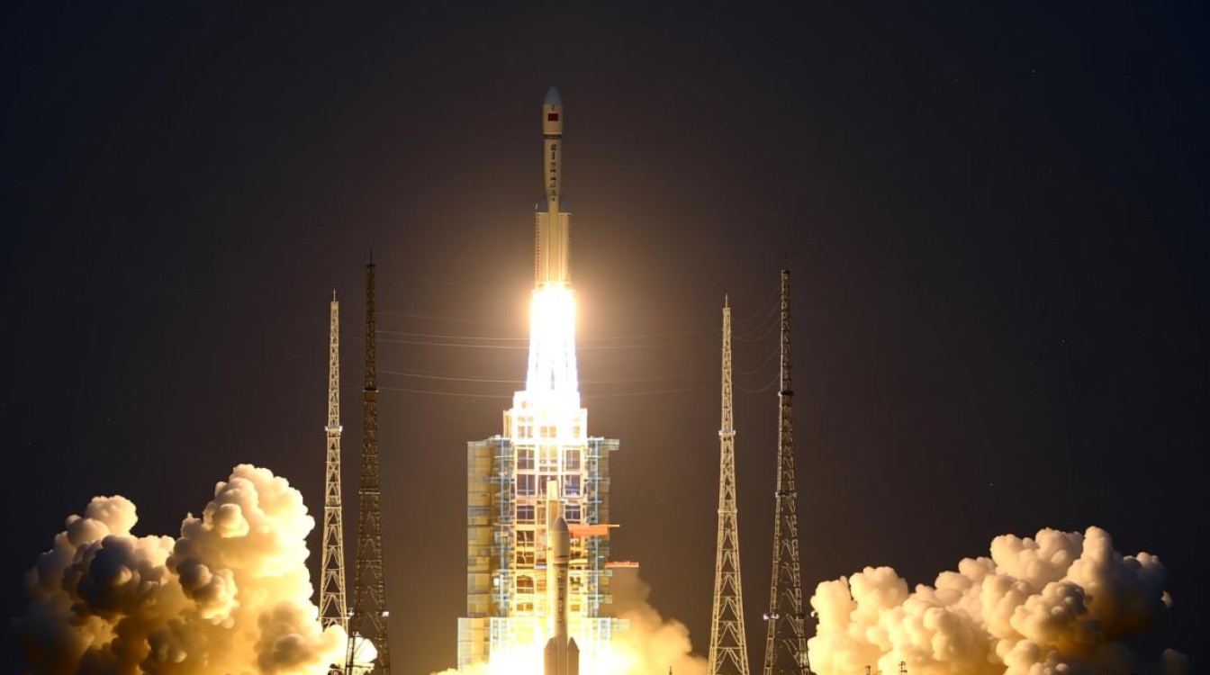 夜空奇观，多地网友捕捉到神秘神二十一划划破天际-图3